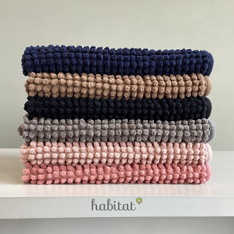 Kit de Tapete Bolinha 04 Unidades Antiderrapante Microfibra Toque Suave Super Macio