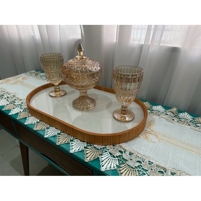 Bandeja Decorativa Redonda com Borda Laminada para Sala e Mesa de Centro